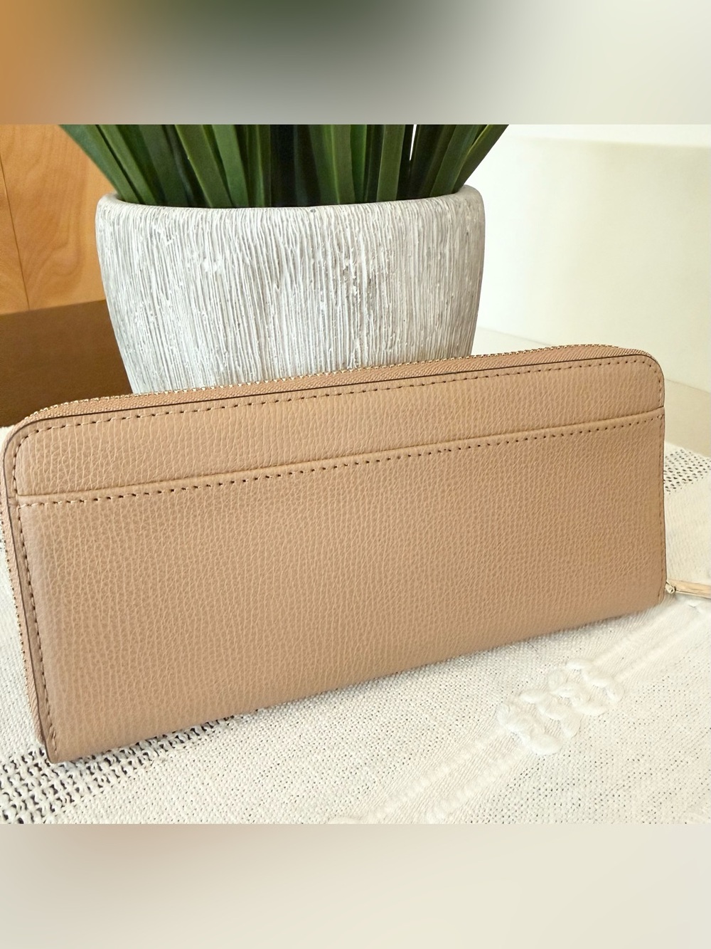 Kate Spade Sylvia slim continental wallet - Picture 2 of 4